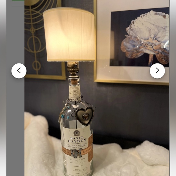 Basil Hayden Kentucky Bourbon Whiskey 750 ml bottle (empty) - Picture 13 of 14